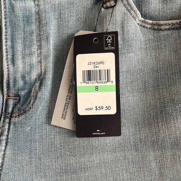 NWT Tommy Hilfiger Light Wash Jeans - Picture 4 of 7